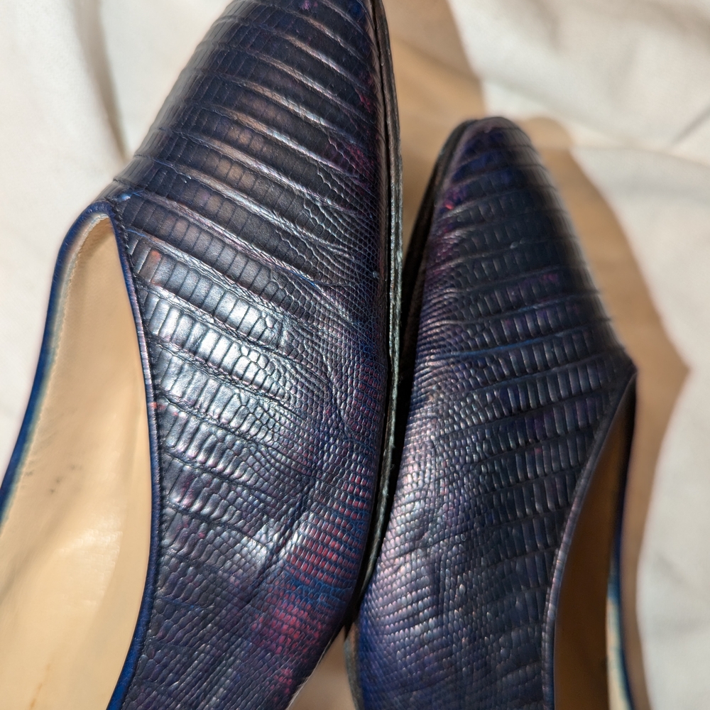 MANOLO BLAHNIK Purple Croc Heel